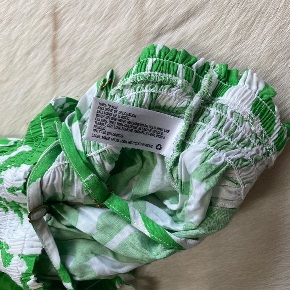 Lilly Pulitzer for Target jumpsuit featuring a green and white palm leaf print - Picture 8 of 8